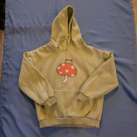 Kawaii lime green Frog Hoodie - Picture 3 of 7